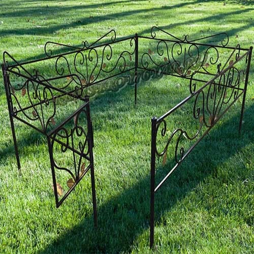 Металлическая ограда на кладбище (МО-48)