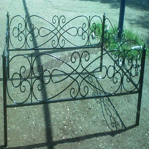 Металлическая ограда на кладбище (МО-51)